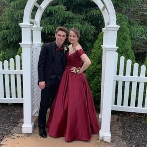 Meet your Posher, Becca